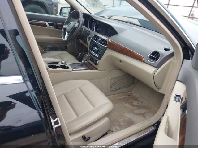 WDDGF4HB2EA968117 Mercedes-Benz C-class C 250 Sport/luxury