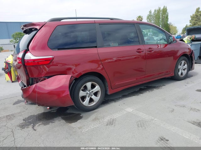 5TDKZ3DC1KS002876 Toyota Sienna Le 8 Passenger