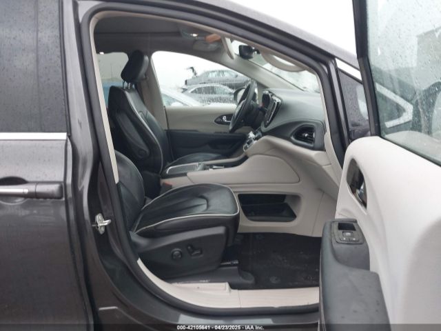 2023 CHRYSLER PACIFICA 2C4RC1GG9PR610843 Photo 4