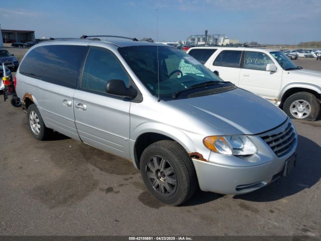 2005 CHRYSLER TOWN & COUNTRY 2C8GP64L45R338921