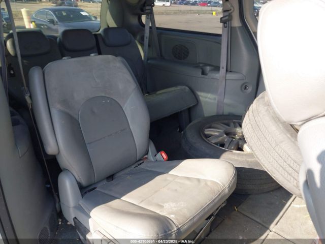 2005 CHRYSLER TOWN & COUNTRY 2C8GP64L45R338921 Photo 7