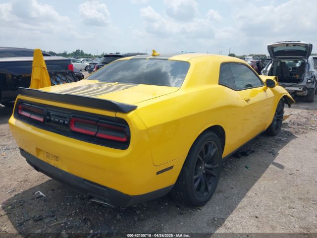 2C3CDZAG6HH573045 Dodge Challenger Sxt