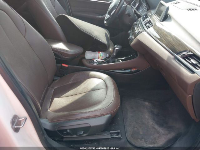 2016 BMW X1 WBXHT3C39GP881934 Photo 4