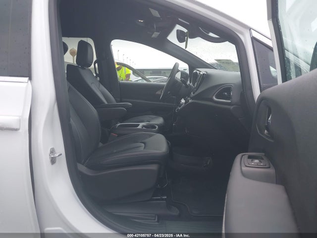 2C4RC1BG6SR532473 Chrysler Pacifica Select
