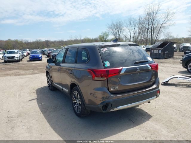 JA4AZ2A31JZ003933 Mitsubishi Outlander Es