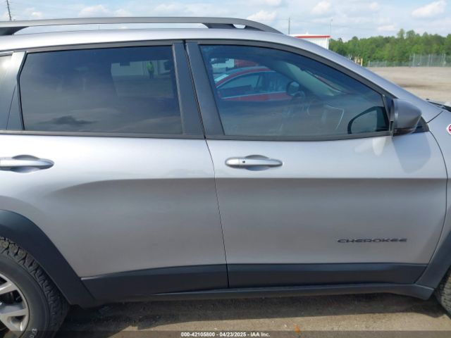 1C4PJMBXXJD526398 Jeep Cherokee Trailhawk 4x4