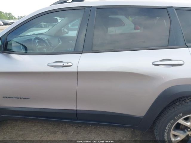 1C4PJMBXXJD526398 Jeep Cherokee Trailhawk 4x4