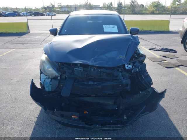 3MYDLBYV6JY329802 Toyota YARIS IA