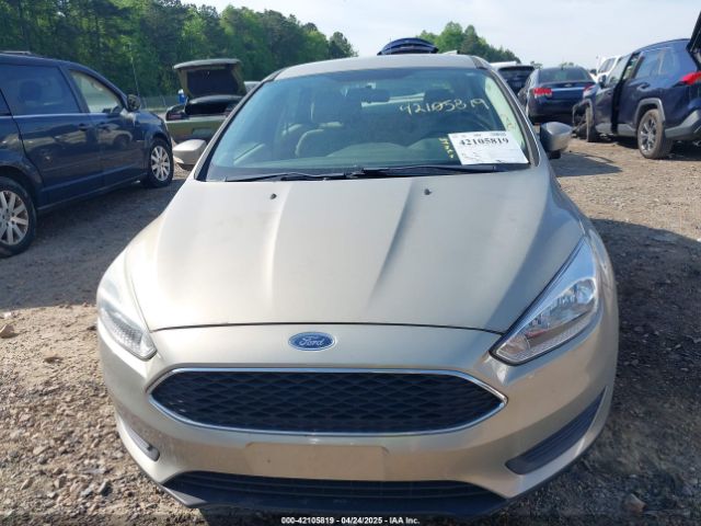 1FADP3K23GL292383 Ford FOCUS SE