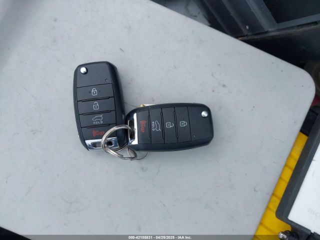 KNDPBCAC4E7612106 KIA Sportage Lx