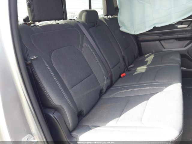 2022 RAM 1500 1C6SRFFM6NN286353 Photo 7