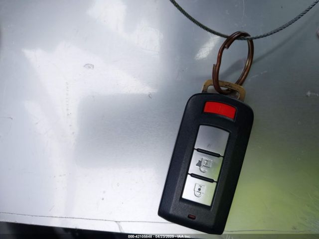 JA4AP4AU8KU027686 Mitsubishi Outlander Sport 2.0 Se