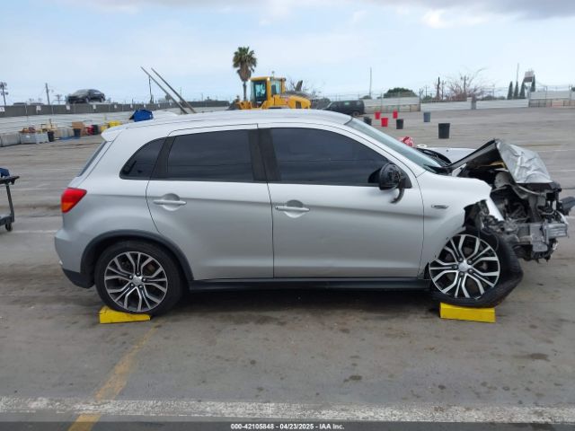 JA4AP4AU8KU027686 Mitsubishi Outlander Sport 2.0 Se