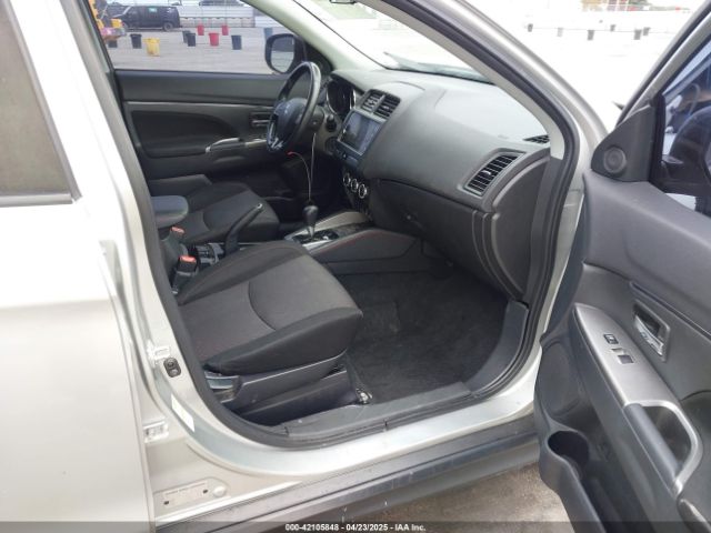 JA4AP4AU8KU027686 Mitsubishi Outlander Sport 2.0 Se