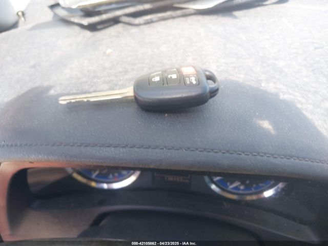 5YFBURHE3HP616326 Toyota COROLLA SE