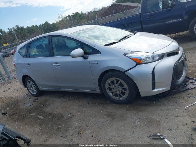 JTDZN3EU2HJ058977 Toyota Prius V Two