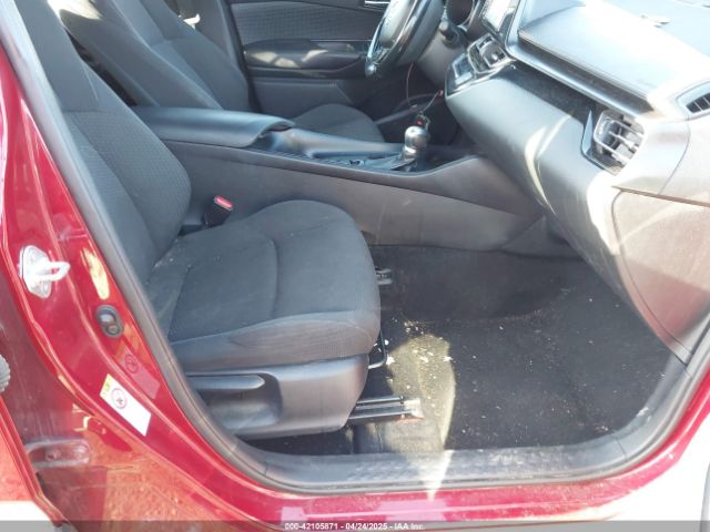 NMTKHMBX5JR008661 Toyota C-hr Xle Premium
