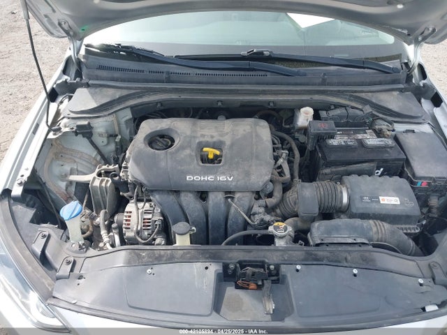 5NPD84LF0JH221829 Hyundai ELANTRA SEL