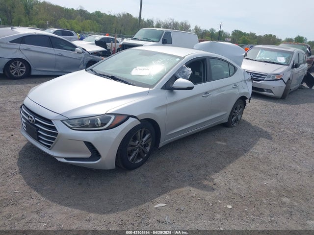 5NPD84LF0JH221829 Hyundai ELANTRA SEL
