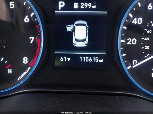 KM8K12AA1KU207710 Hyundai Kona Se