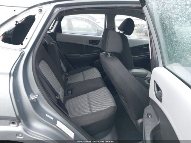 KM8K12AA1KU207710 Hyundai Kona Se