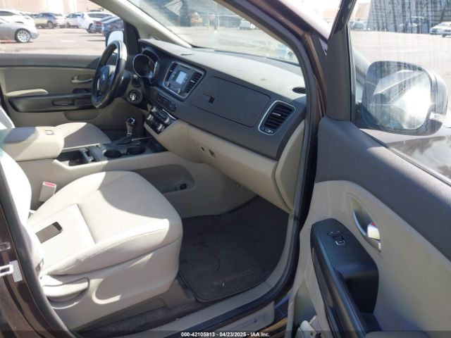 KNDMB5C13G6168106 KIA SEDONA LX