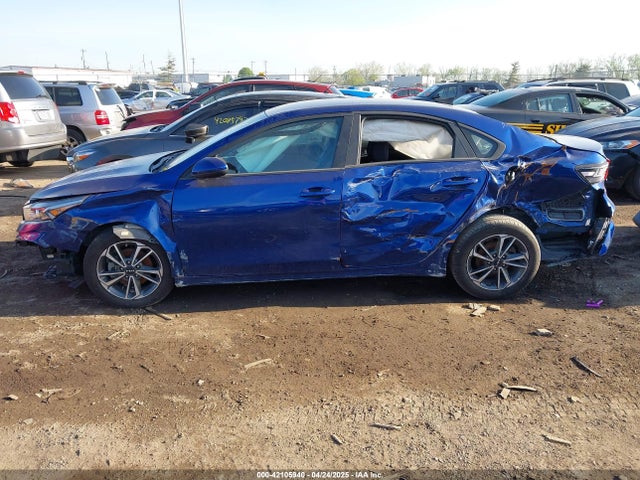 3KPF24AD5PE518555 KIA Forte Lxs