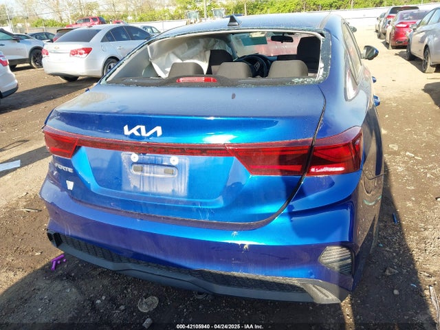 3KPF24AD5PE518555 KIA Forte Lxs