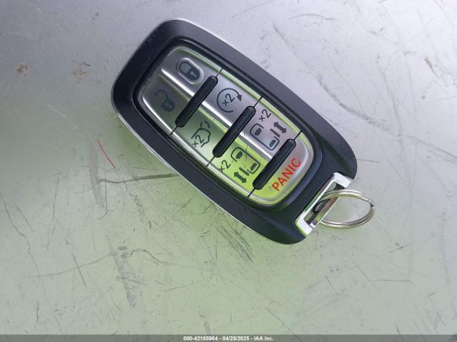 2C4RC1FG2JR129163 Chrysler Pacifica Touring Plus
