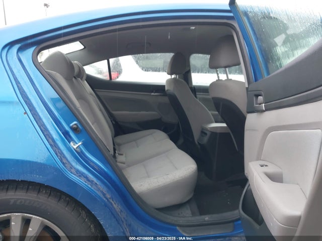 5NPD84LF9JH364651 Hyundai ELANTRA SEL