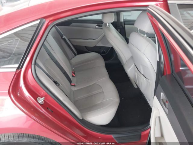 5NPE24AF4KH745205 Hyundai SONATA SE