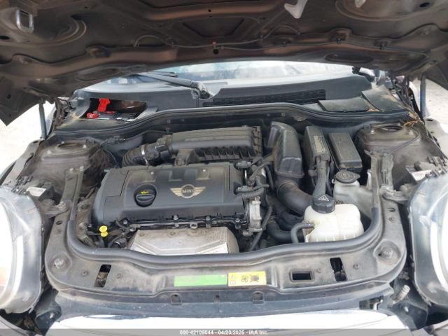 2011 MINI COOPER WMWSU3C59BT099700 Photo 9