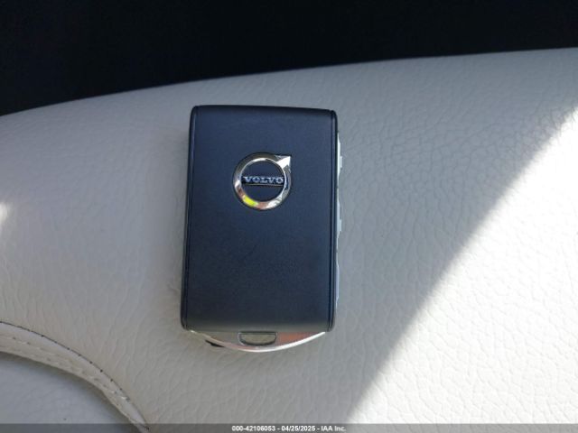 7JRL12TM9RG287266 Volvo S60 B5 Ultimate Dark Theme