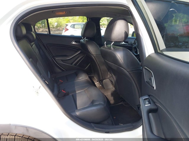 WDCTG4GB0FJ077648 Mercedes-Benz Gla 250 4matic