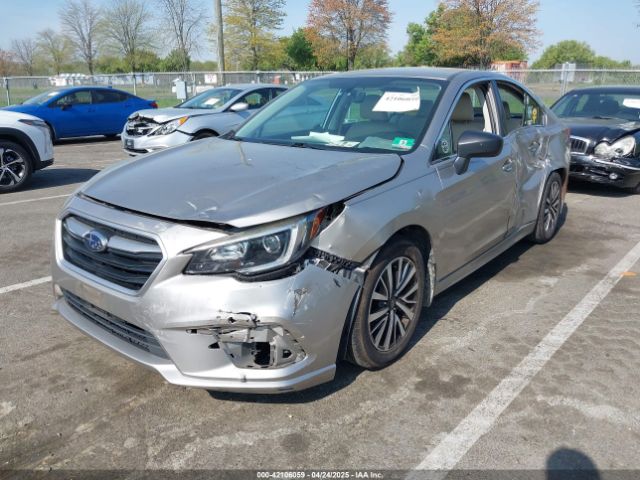 4S3BNAB66J3033943 Subaru Legacy 2.5i