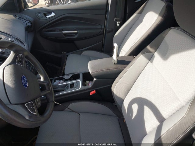 1FMCU9GD9JUD40509 Ford ESCAPE SE
