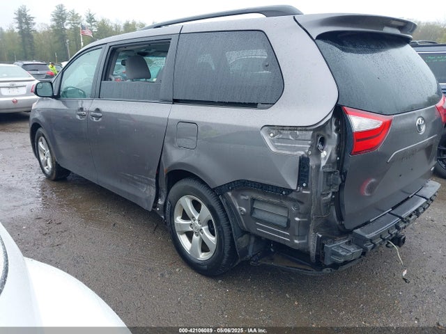 Toyota Sienna Le 8 Passenger 2015 5TDKK3DCXFS530765 Image 3