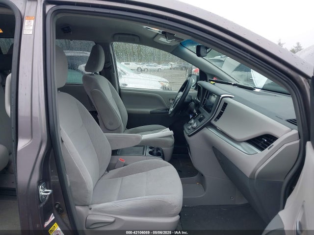 Toyota Sienna Le 8 Passenger 2015 5TDKK3DCXFS530765 Image 5