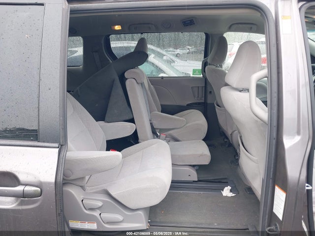 Toyota Sienna Le 8 Passenger 2015 5TDKK3DCXFS530765 Image 8