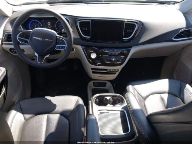 2C4RC1BG4RR129831 Chrysler Pacifica Touring L