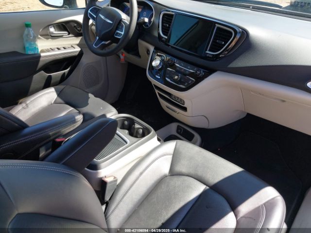 2C4RC1BG4RR129831 Chrysler Pacifica Touring L