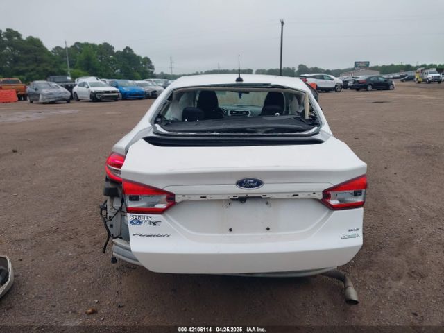 3FA6P0HD0JR231758 Ford 2018