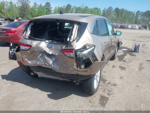 1FMCU9G6XLUA25108 Ford ESCAPE SE