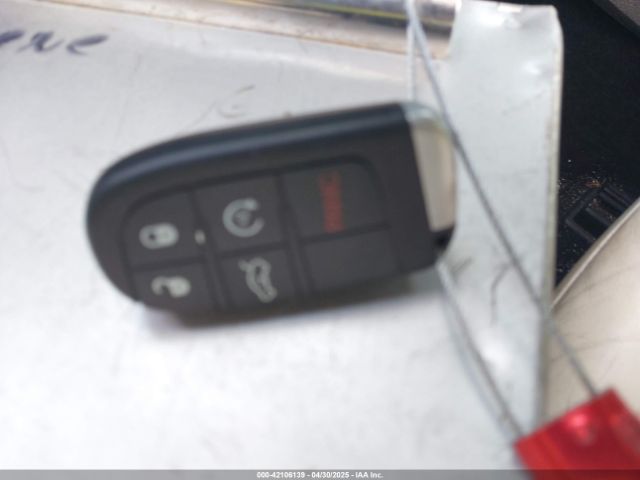 2C3CCAAG1FH904230 Chrysler 300 Limited