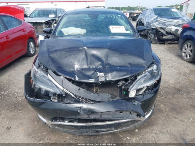 1C3CCCEG1GN114666 Chrysler 200 C
