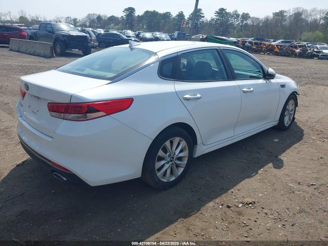 5XXGT4L35HG123998 KIA Optima Lx