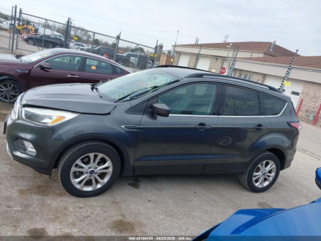 1FMCU0GD6JUA18146 Ford ESCAPE SE