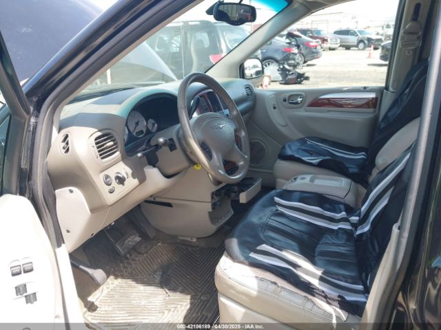 2005 CHRYSLER TOWN & COUNTRY 2C8GP64L35R355967 Photo 4