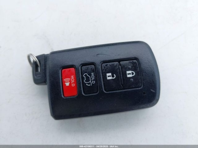 2T3YFREV7HW366863 Toyota Rav4 Platinum