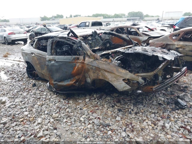 1FA6P0H7XE5383923 Ford FUSION SE